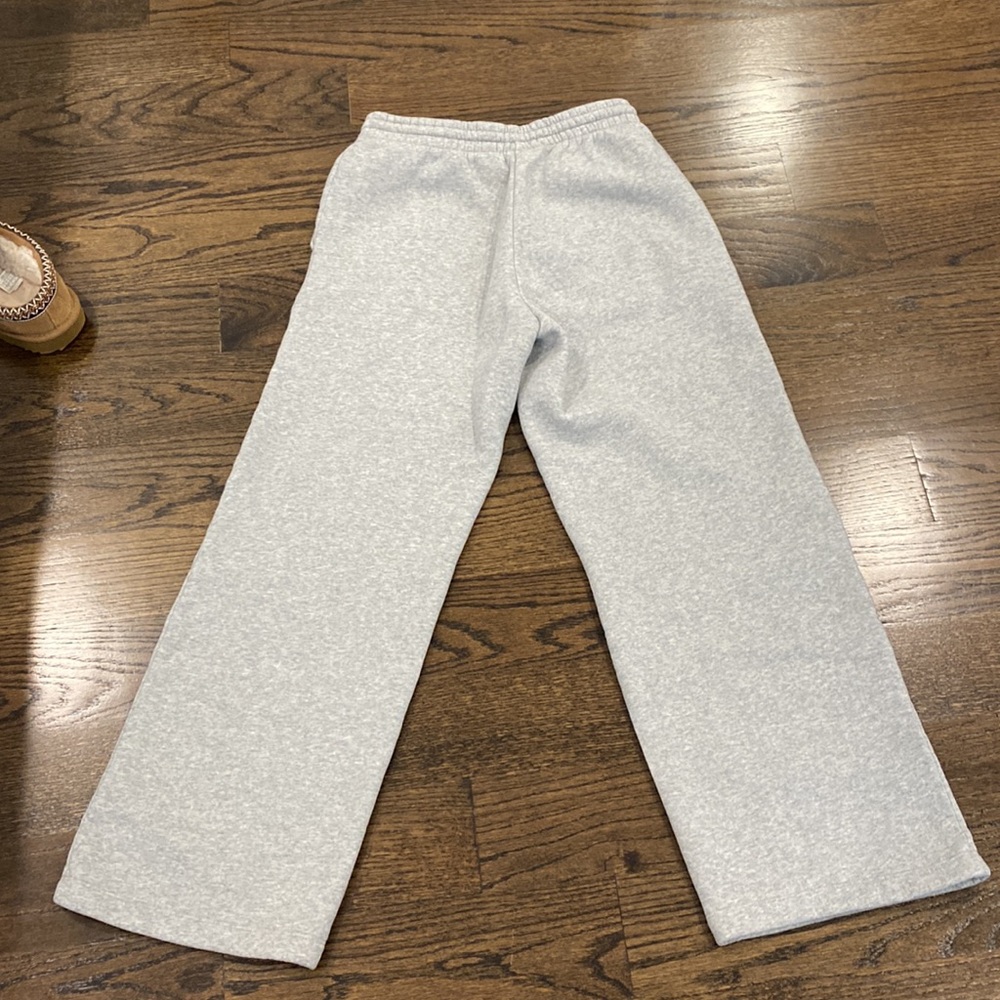 Sweatpants - Picture 5 of 5